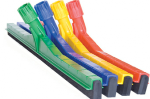 Productos-de-limpieza-jalador-hule-espuma-negro-01